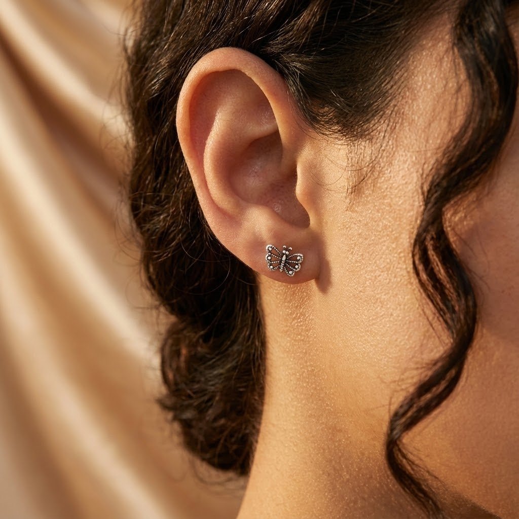 Brinco Borboleta Envelhecida Vazada