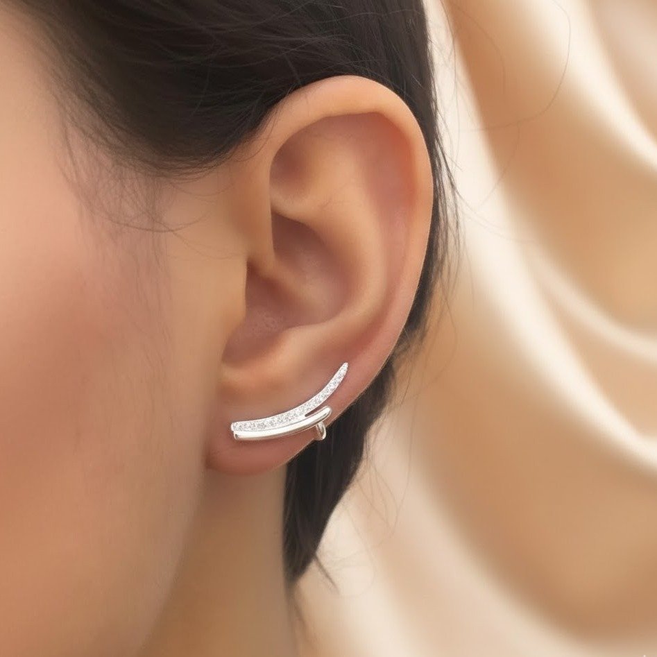 Brinco Fio Moderno Cravejado