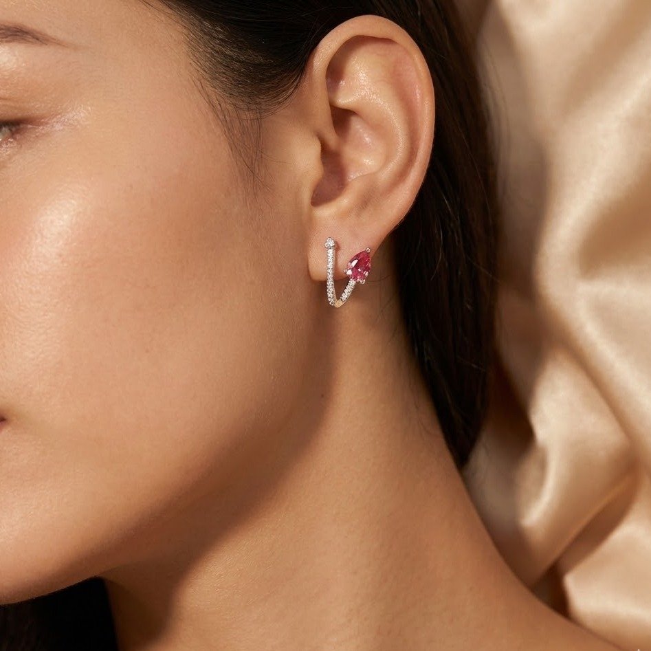 Brinco Gota Rosa Cravejado