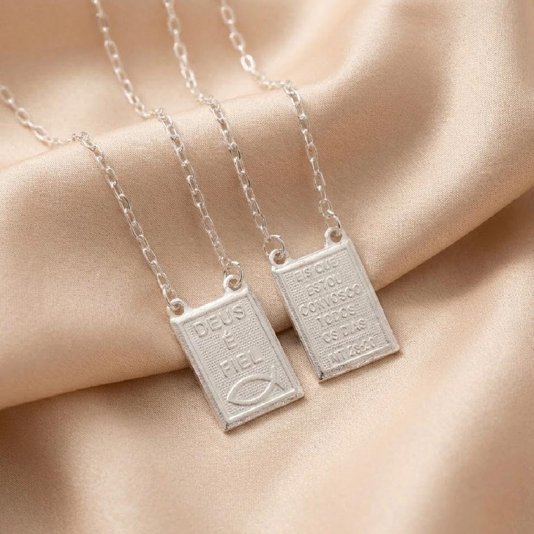 Escapulário Deus é Fiel