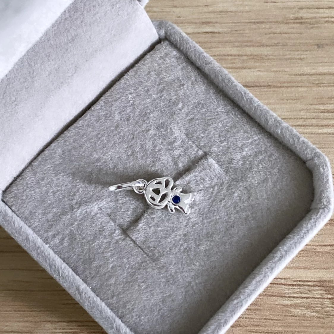 Pingente Menina(o) Zircônia